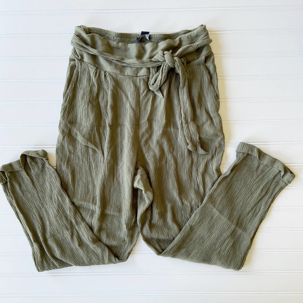 American Eagle Olive Flowy Belted High Rise Pants